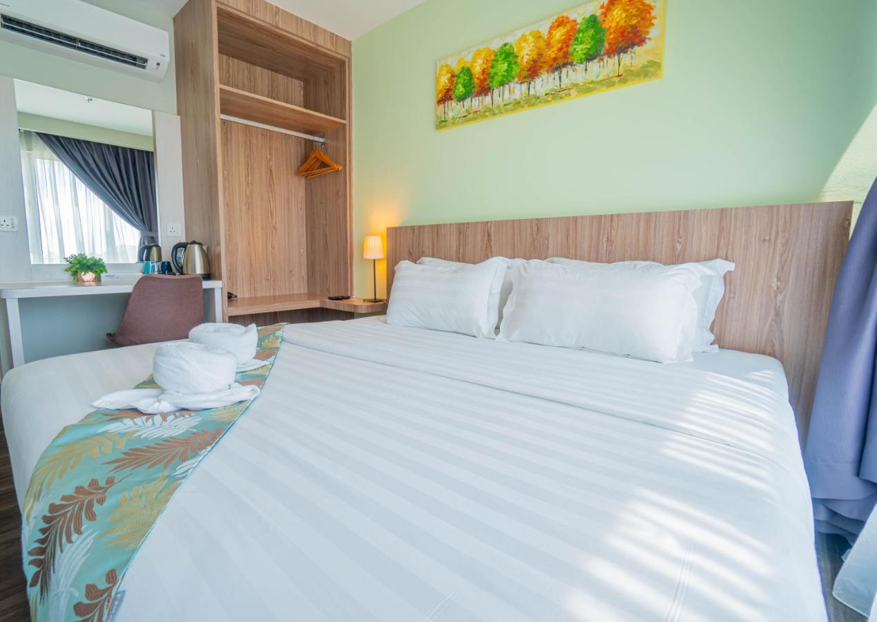 Flypod Hotel Кота-Кінабалу Екстер'єр фото