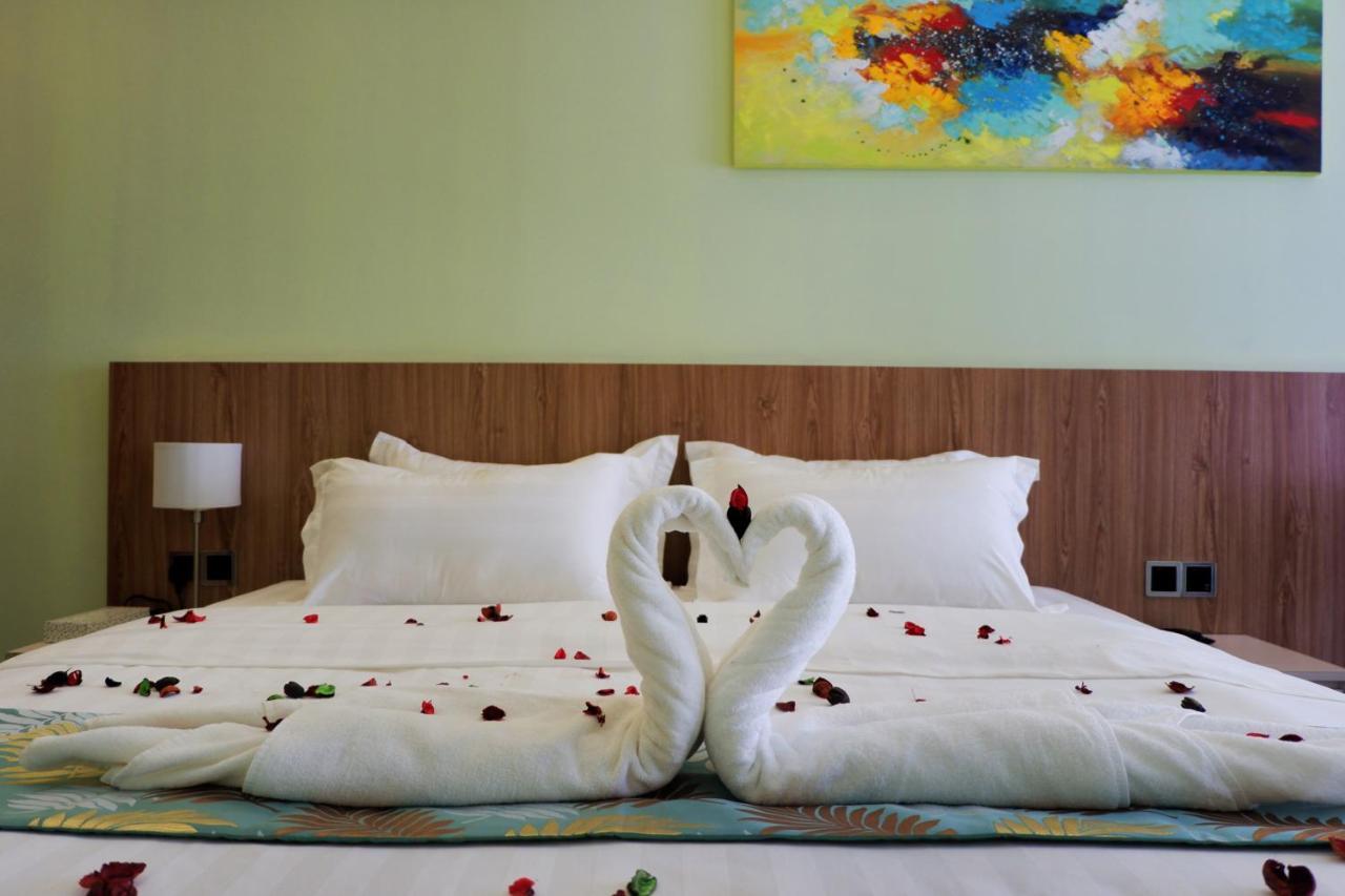 Flypod Hotel Кота-Кінабалу Екстер'єр фото
