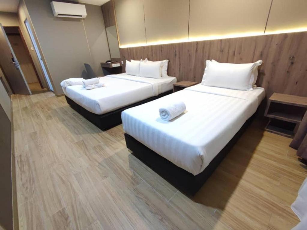 Flypod Hotel Кота-Кінабалу Екстер'єр фото